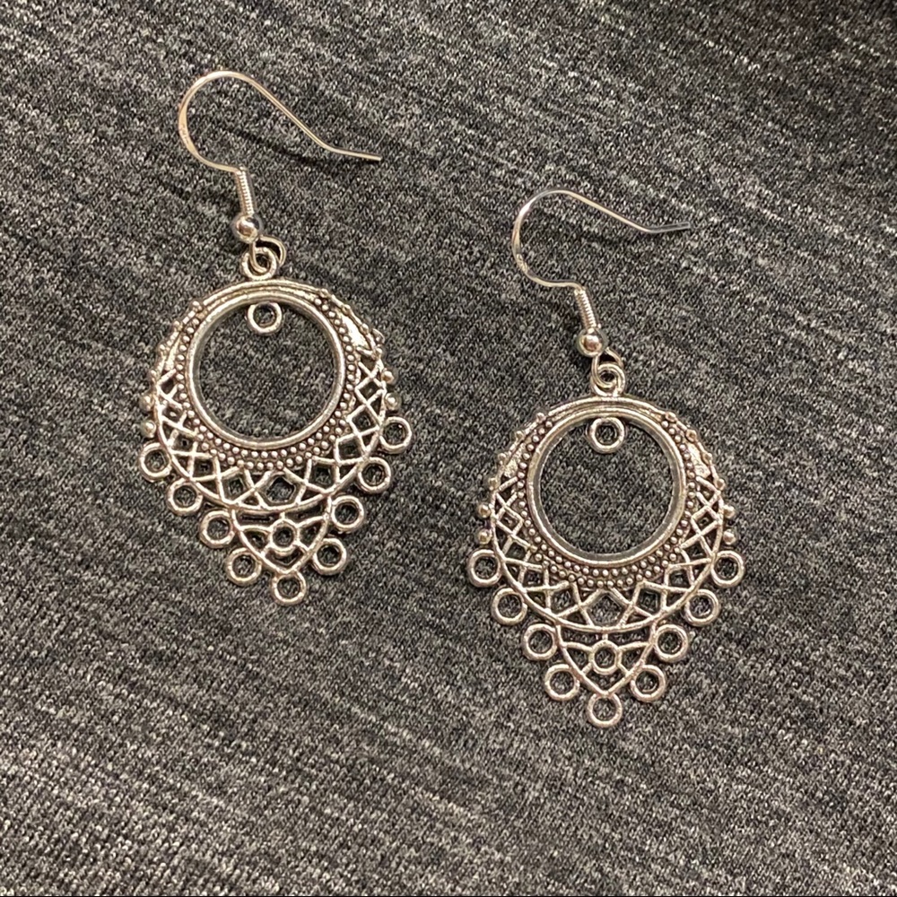 Silver Earrings! NWOT 🛍 Bundle for DISCOUNTS off Merch or Shipping